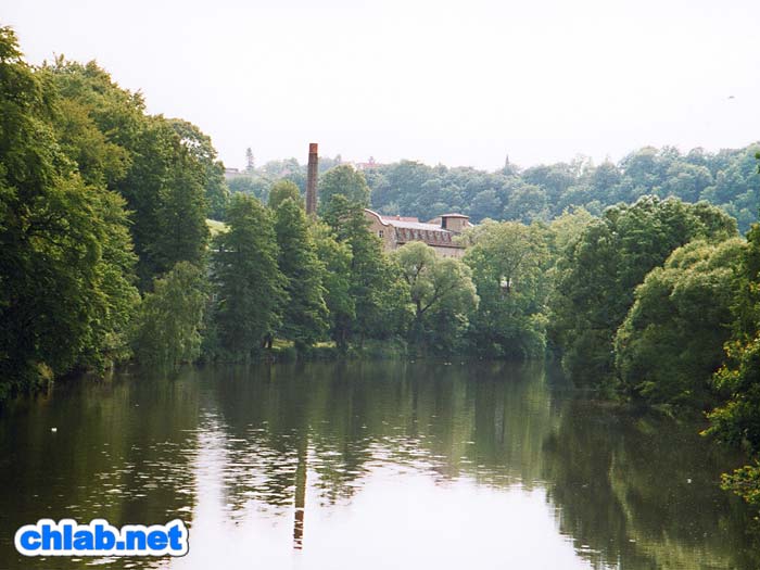 Fabrik in Neudrfchen
