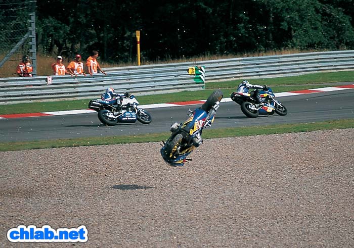 BMW-Boxer-Cup: Sturz von Dirk Buylinck in der Sachsenkurve
