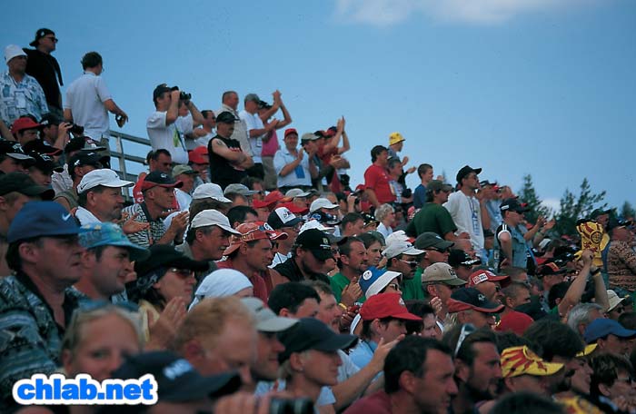 Fans auf T13
