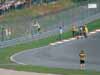 Valentino Rossi erklimmt den Sicherheitszaun
